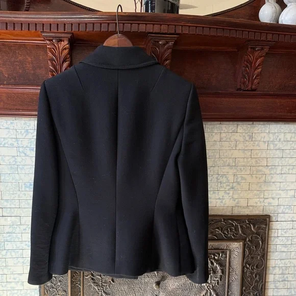 Dolce & Gabbana Elegant Black Blazer - Picture 3 of 7